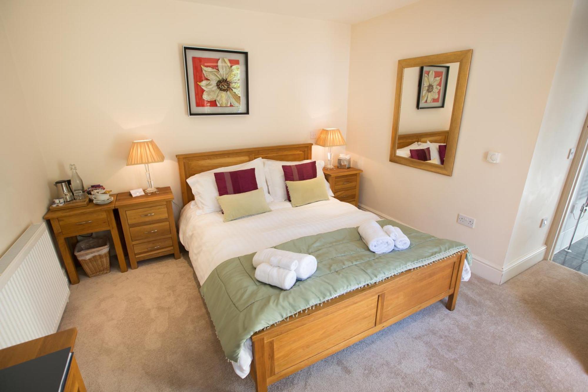 เดอะ โอลด์ บริวเฮาส์ Bed & Breakfast ไซเร็นเซสเตอร์ ภายนอก รูปภาพ